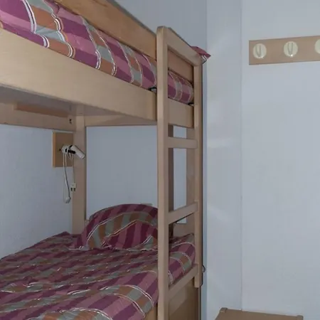 Appartement Le Lavandou, Location Pour 4 Personnes, Vue - Fr-1-803-24 Le Lavandou